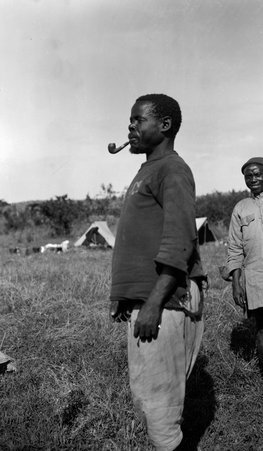 People in Africa - McCutcheon, John T. (John Tinney), 1870-1949