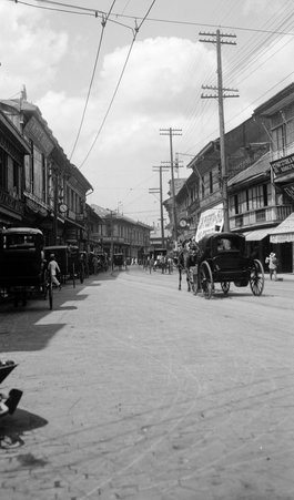 Going through India - McCutcheon, John T. (John Tinney), 1870-1949