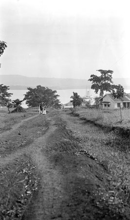 Places in Africa - McCutcheon, John T. (John Tinney), 1870-1949