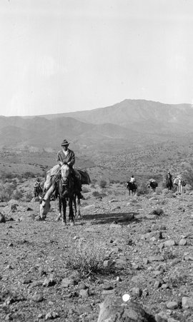 Nde (Apache) hunt, Grand Canyon - McCutcheon, John T. (John Tinney), 1870-1949