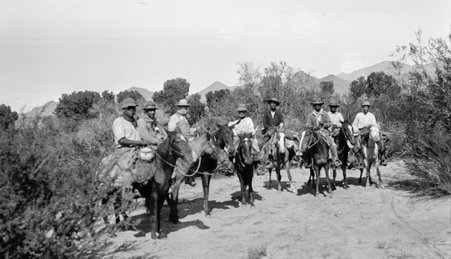 Nde (Apache) hunt, Grand Canyon - McCutcheon, John T. (John Tinney), 1870-1949