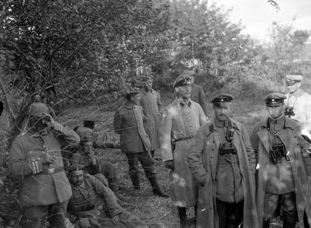 Activity of the German army, World War 1 - McCutcheon, John T. (John Tinney), 1870-1949