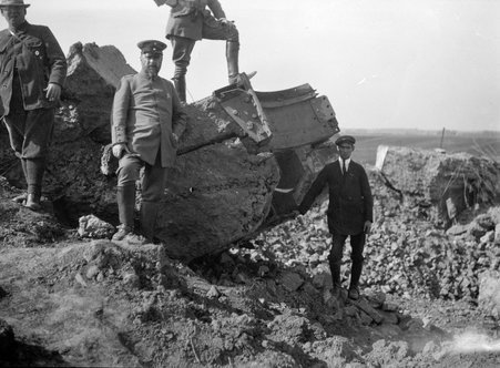Activity of the German army, World War 1 - McCutcheon, John T. (John Tinney), 1870-1949