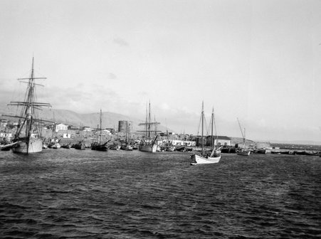 Salonika - McCutcheon, John T. (John Tinney), 1870-1949