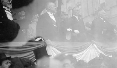 Celebration of the liberation of Alsace-Lorraine in France, World War 1 - McCutcheon, John T. (John Tinney), 1870-1949