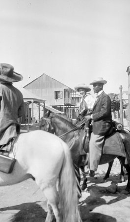 Unidentified views - McCutcheon, John T. (John Tinney), 1870-1949
