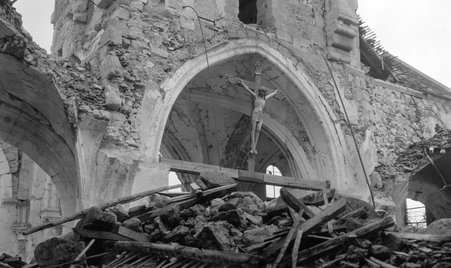 Destruction of Church at Lucy-le-Bocage following the Battle of Belleau Wood, France, World War 1 - McCutcheon, John T. (John Tinney), 1870-1949