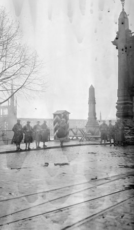 Kehl Bridge, World War 1 - McCutcheon, John T. (John Tinney), 1870-1949