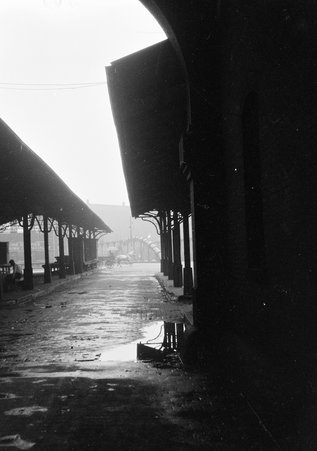 East Baltimore - Coster, Gordon, 1920-1985