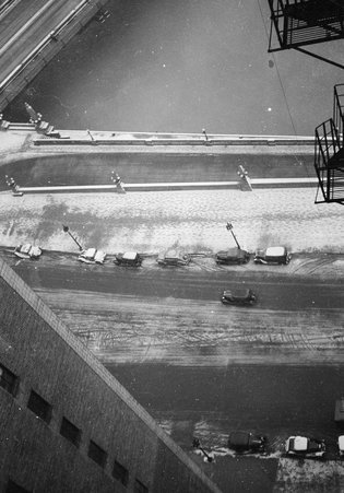 Chicago Rooftop Views including views of the L, the Worlds Fair, and Lake Michigan - Coster, Gordon, 1920-1985