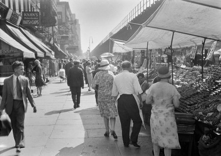East Side - Coster, Gordon, 1920-1985