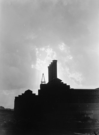 Power plant - Coster, Gordon, 1920-1985