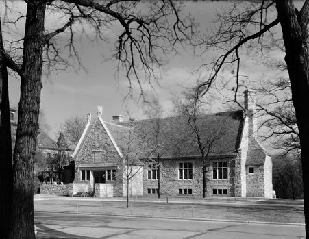 Riverside Library - Hedrich-Blessing