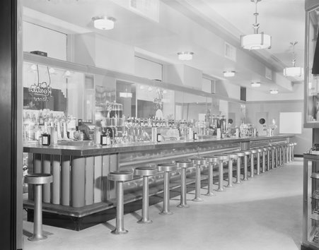Liggetts Drug Company - Hedrich-Blessing