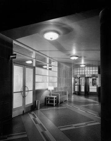 Thorpe residence, Albany Hotel, or bank lobby interior - Hedrich-Blessing