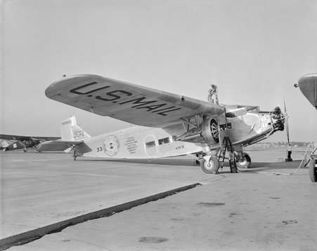U.S. Mail Airplane - Hedrich-Blessing