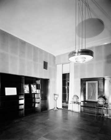 Max Adler Planetarium interior - Hedrich-Blessing