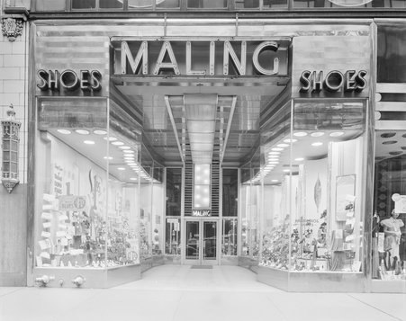 Maling Shoes store front - Hedrich-Blessing