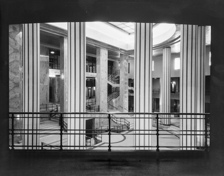 Michigan Square Building interior - Hedrich-Blessing