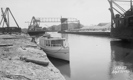 Calumet Shipyard - Metropolitan Sanitary District of Greater Chicago
