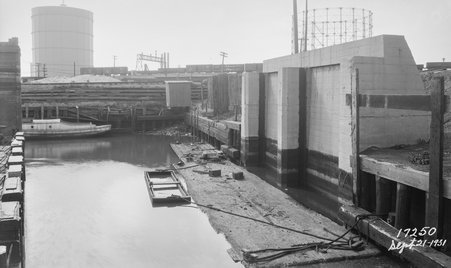 Calumet Shipyard - Metropolitan Sanitary District of Greater Chicago