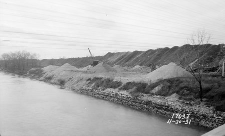 sand pile - Metropolitan Sanitary District of Greater Chicago