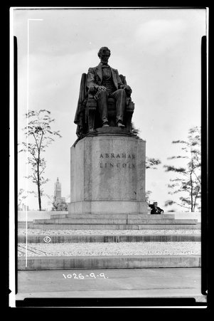 Lincoln Monument, Grant Park, Chicago, Illinois - Childs, Charles R., 1875-1960