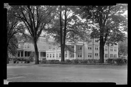 Naperville, Illinois, 1942 - Childs, Charles R., 1875-1960