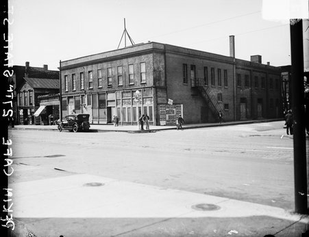 Exterior view of Pekin Caf?©  Exterior view of Pekin Café - Chicago Daily News, Inc.