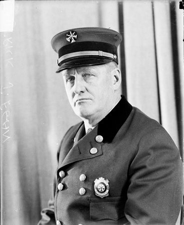 Patrick J. Egan, fireman, light exposure - Chicago Daily News, Inc.