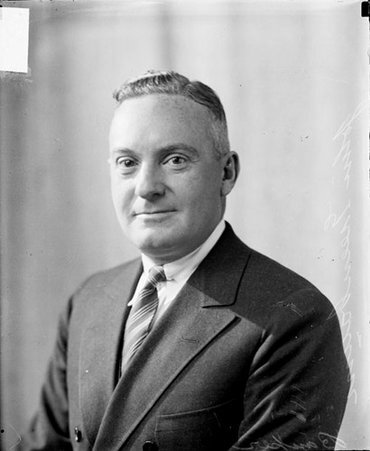 John Greenbaum banker, looking at camera - Chicago Daily News, Inc.
