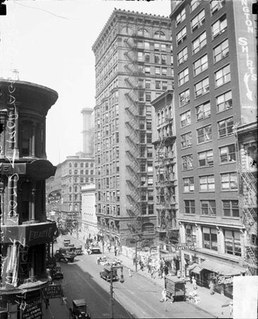 American Bond and Mortgage building, viewed at an angle - Chicago Daily News, Inc.