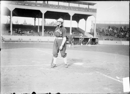 Baseball player, Fielder Jones, Chicago White Sox, holding bat, standing near home plate, South Side Park - Chicago Daily News, Inc.