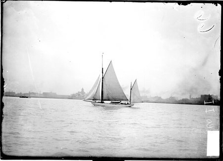 Yacht, Wenco II, sailing on Lake Michigan - Chicago Daily News, Inc.