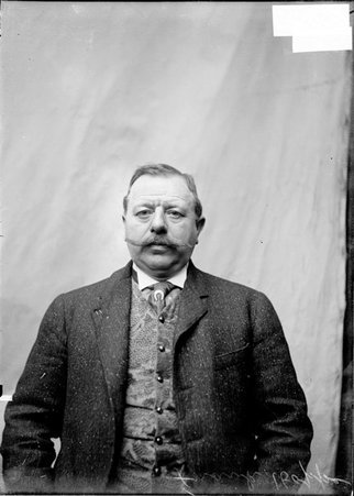 Billiards player, Frank Hoppe - Chicago Daily News, Inc.