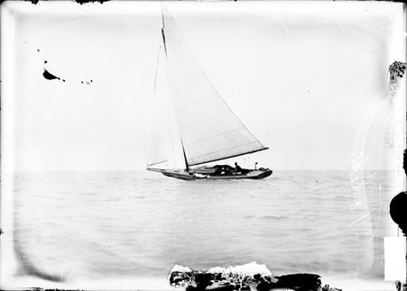 Yacht, Toledo, sailing on Lake Michigan - Chicago Daily News, Inc.
