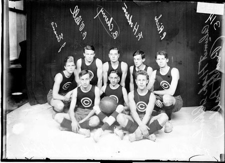 Basketball team, Calumet High School, eight players - Chicago Daily News, Inc.