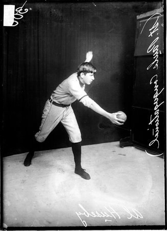 Indoor baseball player, Al Huseby, St. Paul Congregational Church - Chicago Daily News, Inc.