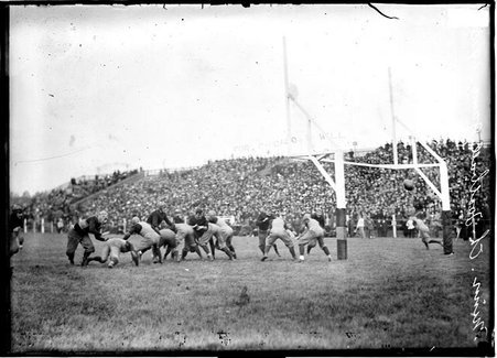 Football, Minnesota Gophers-Chicago Maroons game at Marshall FieldMinnesota 24 Chicago 0 - Chicago Daily News, Inc.