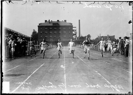 Athlete Lanyon winning 100 yard dash, interscholastic track meet - Chicago Daily News, Inc.