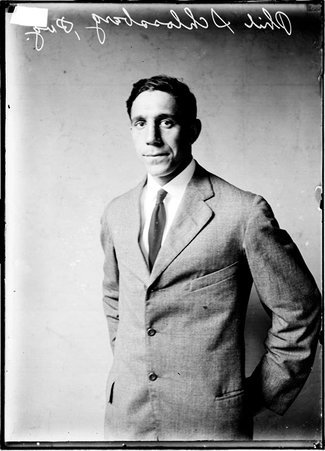 Pugilist, Phil Schlossberg, light exposure - Chicago Daily News, Inc.
