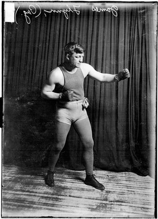 Pugilist, Joe Flynn facing to the right side of the image - Chicago Daily News, Inc.