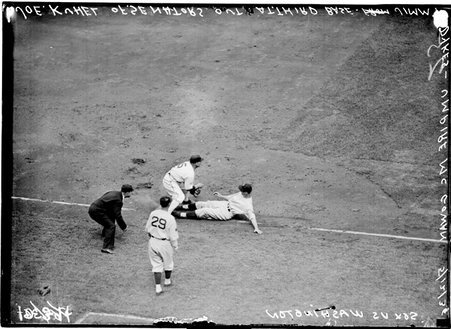 Washington Senators vs. Chicago White Sox - Chicago Daily News, Inc.