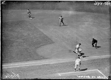 Boston Bees vs. Chicago Cubs baseball game - Chicago Daily News, Inc.