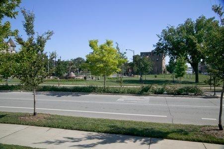 East Oakwood Boulevard at South Drexel Boulevard - Alderson, John for Chicago History Museum