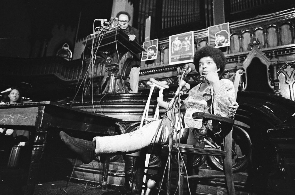 People's Inquest regarding Fred Hampton murder - Howard D. Simmons for Chicago Sun-Times