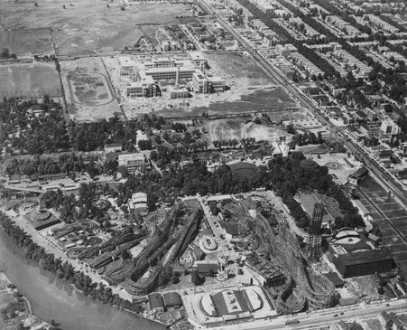 Aerial view of Riverview Park including Lane Tech High School and surrounding neighborhoods - Chicago Aerial Survey Company