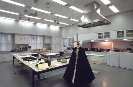 Chicago Historical Society (Chicago History Museum) conservation lab - Chicago History Museum