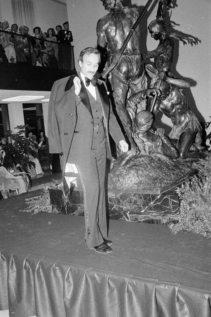 The Chicago Historical Society hosts the first ever Donors' Ball and fashion show - Chuck (Charles) Kirman for Chicago Sun-Times