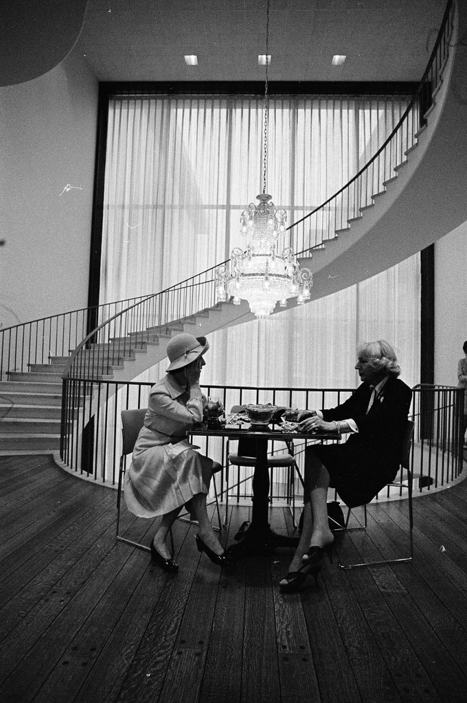 The Chicago Historical Society hosts a gathering at the museum - Don Bierman for Chicago Sun-Times